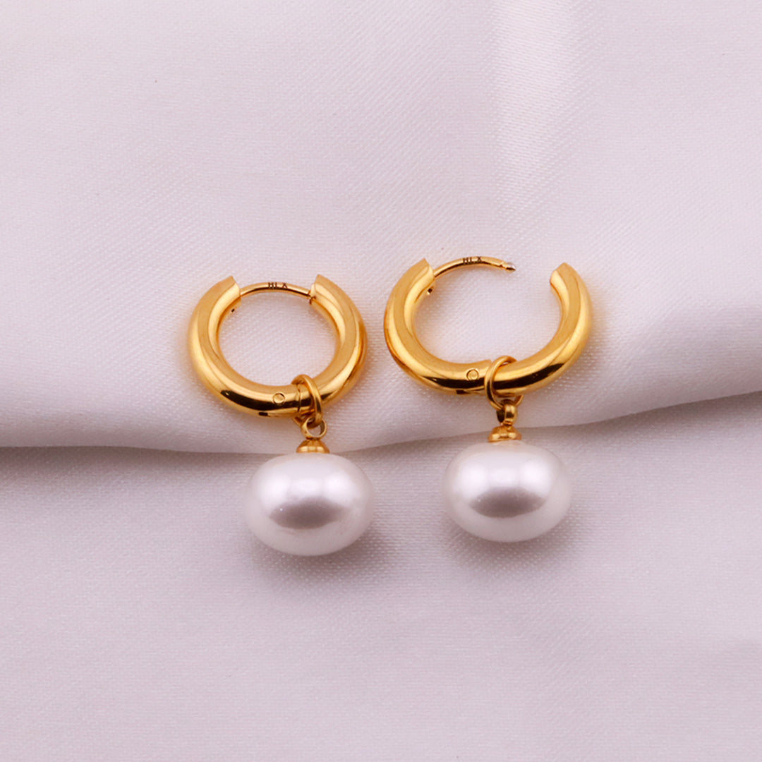 Aretes Candonga con Perla en Acero Inoxidable – Dorado PVD y Plateado