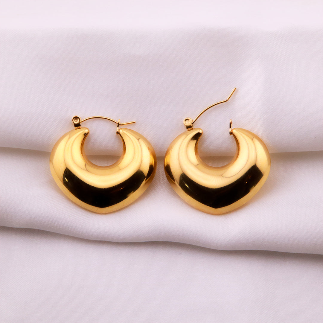 Aretes Media Luna Corazón en Acero Inoxidable – Dorado PVD y Plateado