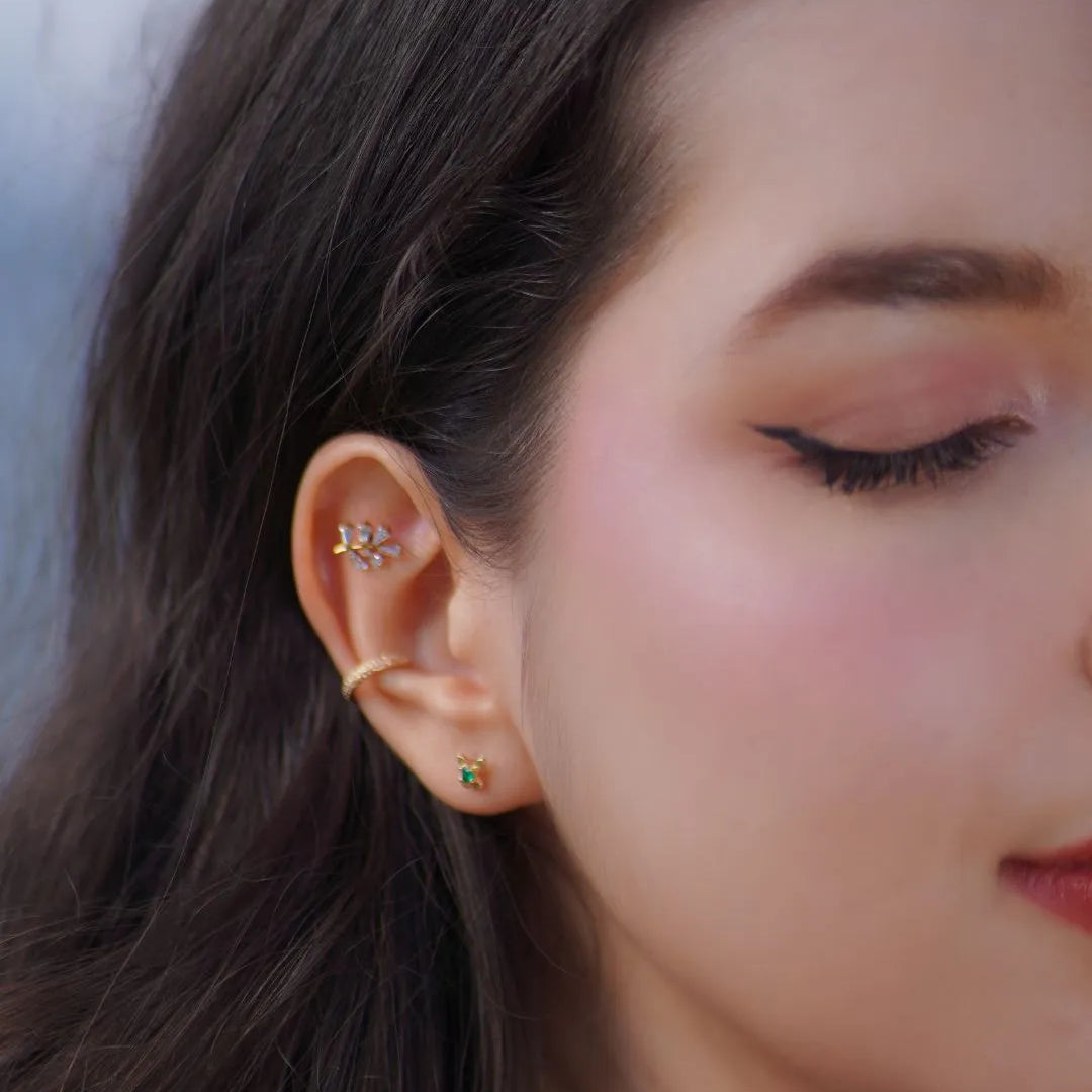 Labret Mariposa con Esmeralda Colombiana en Oro 18K