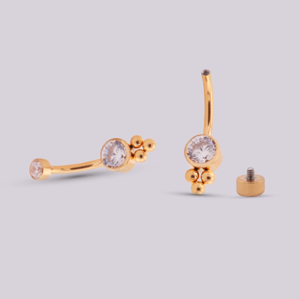 Piercing de Ombligo Trinity en Titanio – Dorado